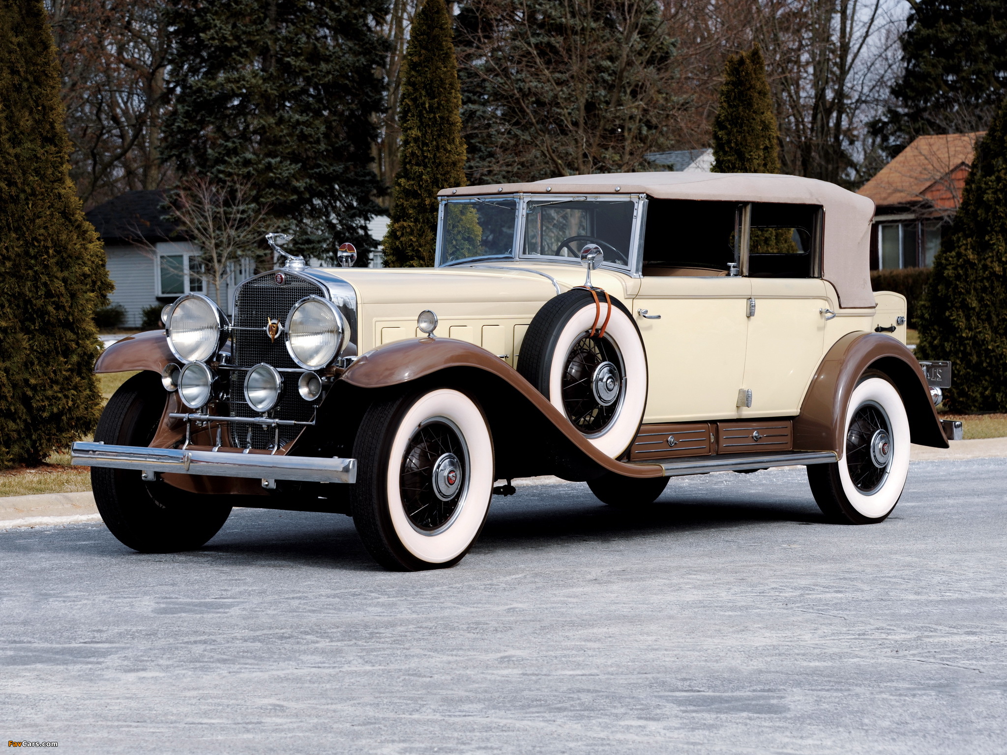 Photos of Cadillac V16 All-Weather Phaeton by Fleetwood 1930 (2048 x 1536)