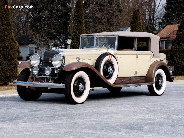 Photos of Cadillac V16 All-Weather Phaeton by Fleetwood 1930 (640 x 480)
