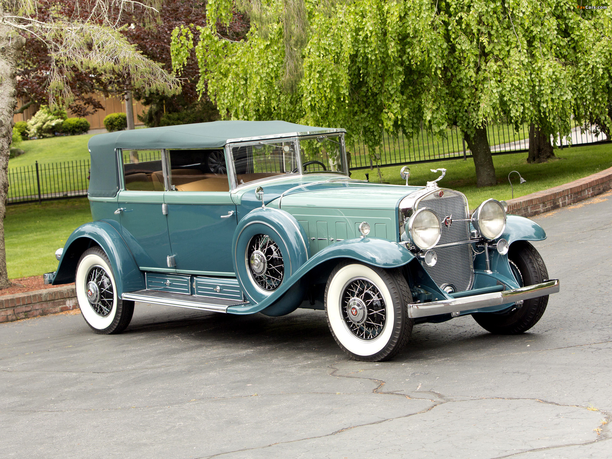 Photos of Cadillac V16 All-Weather Phaeton by Fleetwood 1930 (2048 x 1536)