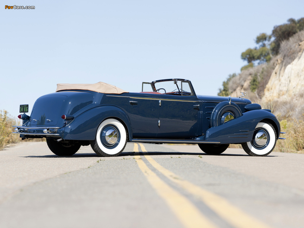 Photos of Cadillac V16 452-D Convertible Sedan by Fleetwood (5780) 1934 (1024 x 768)