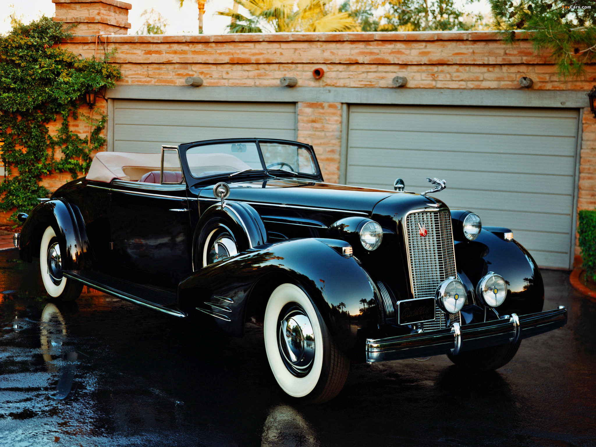 Photos of Cadillac V16 Series 90 Convertible Coupe 1936 (2048 x 1536)