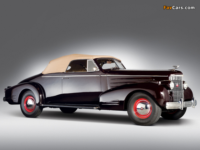 Photos of Cadillac V16 Series 90 Convertible Coupe 1938 (640 x 480)