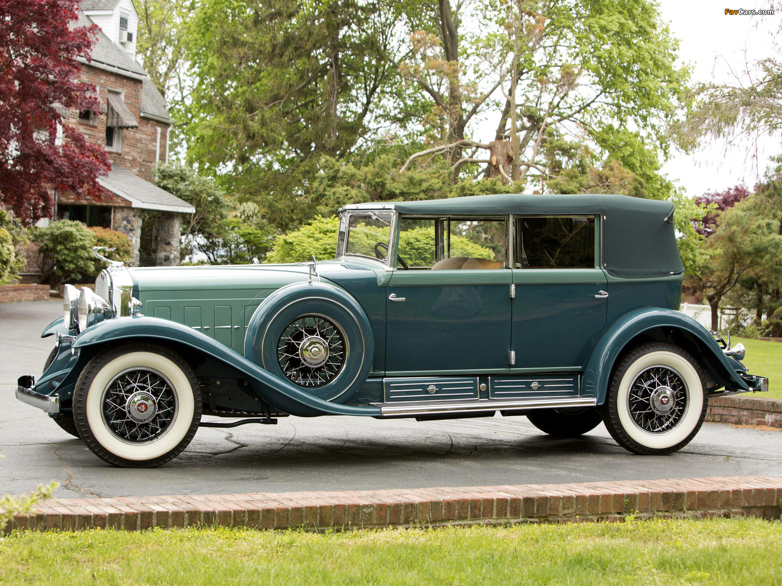 Pictures of Cadillac V16 All-Weather Phaeton by Fleetwood 1930 (1600 x 1200)