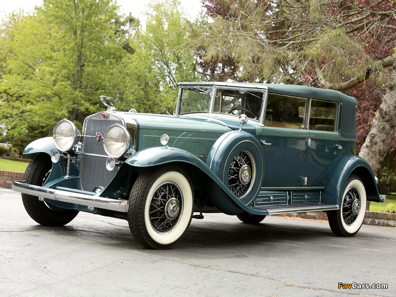 Pictures of Cadillac V16 All-Weather Phaeton by Fleetwood 1930 (800 x 600)