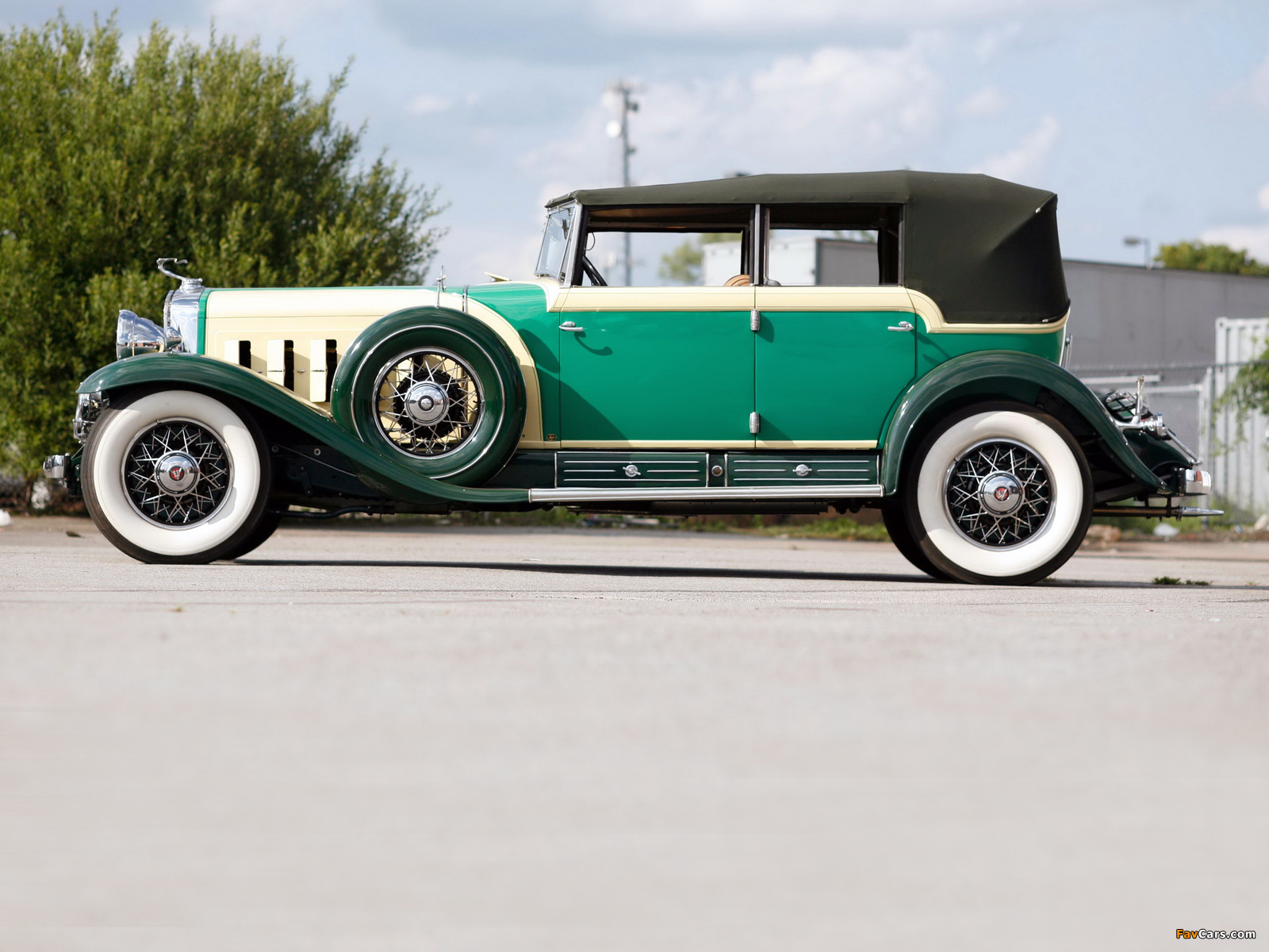 Pictures of Cadillac V16 All-Weather Phaeton by Fleetwood 1930 (1600 x 1200)