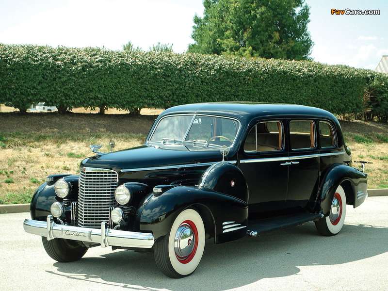 Pictures of Cadillac V16 Series 90 Sedan by Fleetwood 1938 (800 x 600)