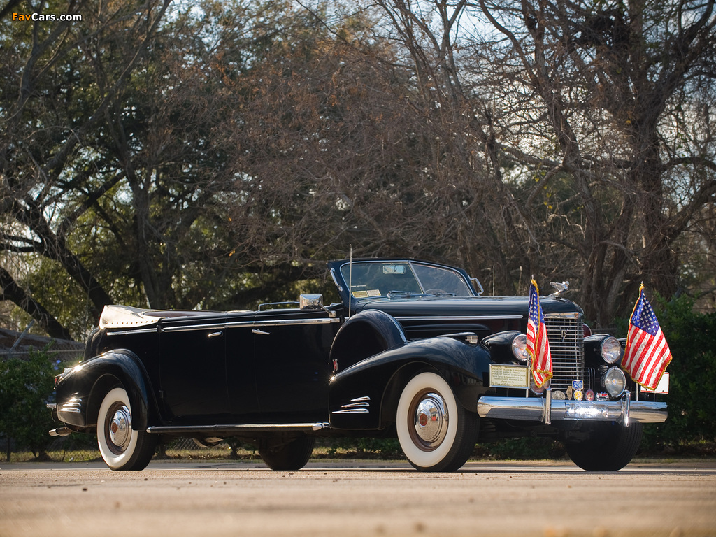 Pictures of Cadillac V16 Series 90 Presidential Convertible Limousine 1938 (1024 x 768)