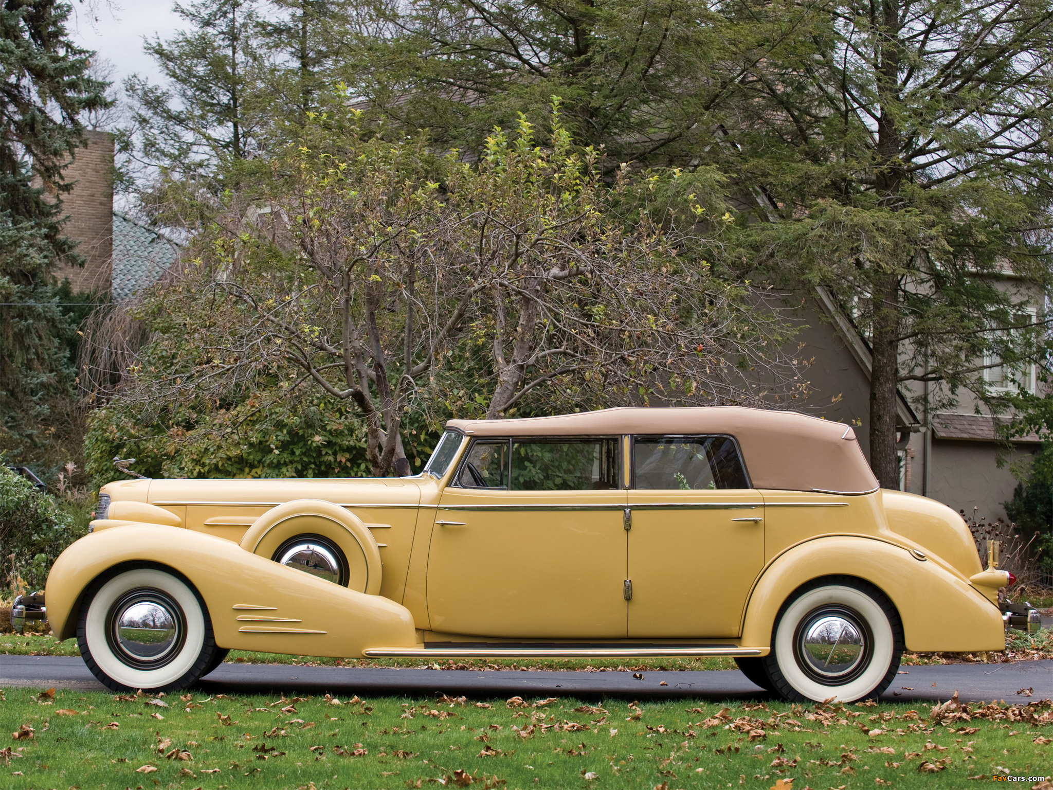 Cadillac V16 452-D Imperial Convertible Sedan 1935 wallpapers (2048 x 1536)