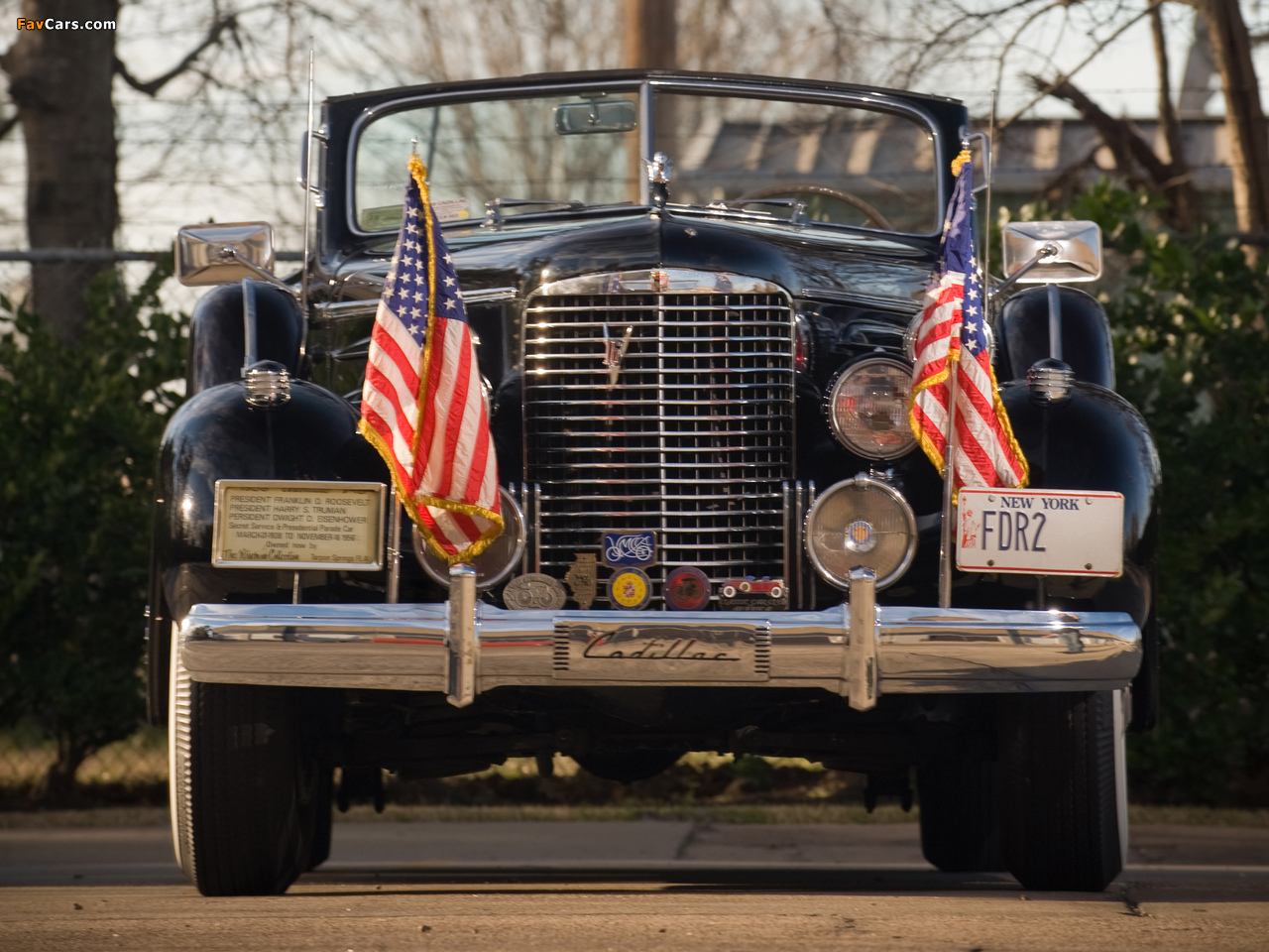 Cadillac V16 Series 90 Presidential Convertible Limousine 1938 wallpapers (1280 x 960)