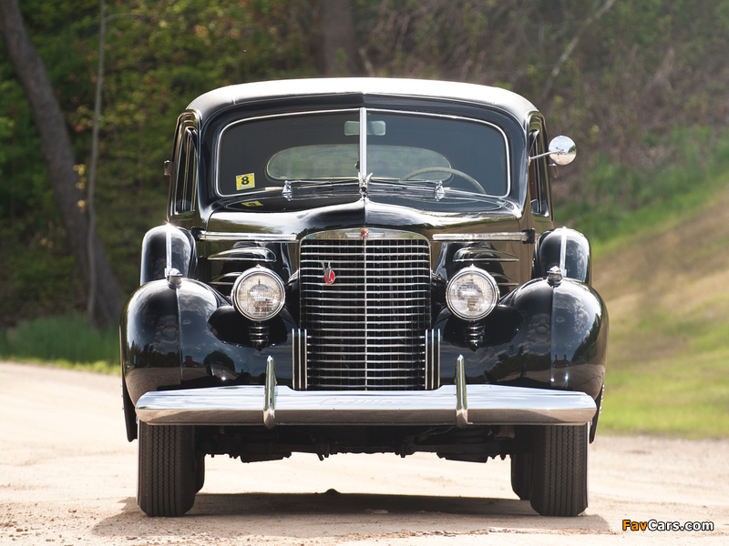 Cadillac V16 Formal Sedan 1940 wallpapers (800 x 600)