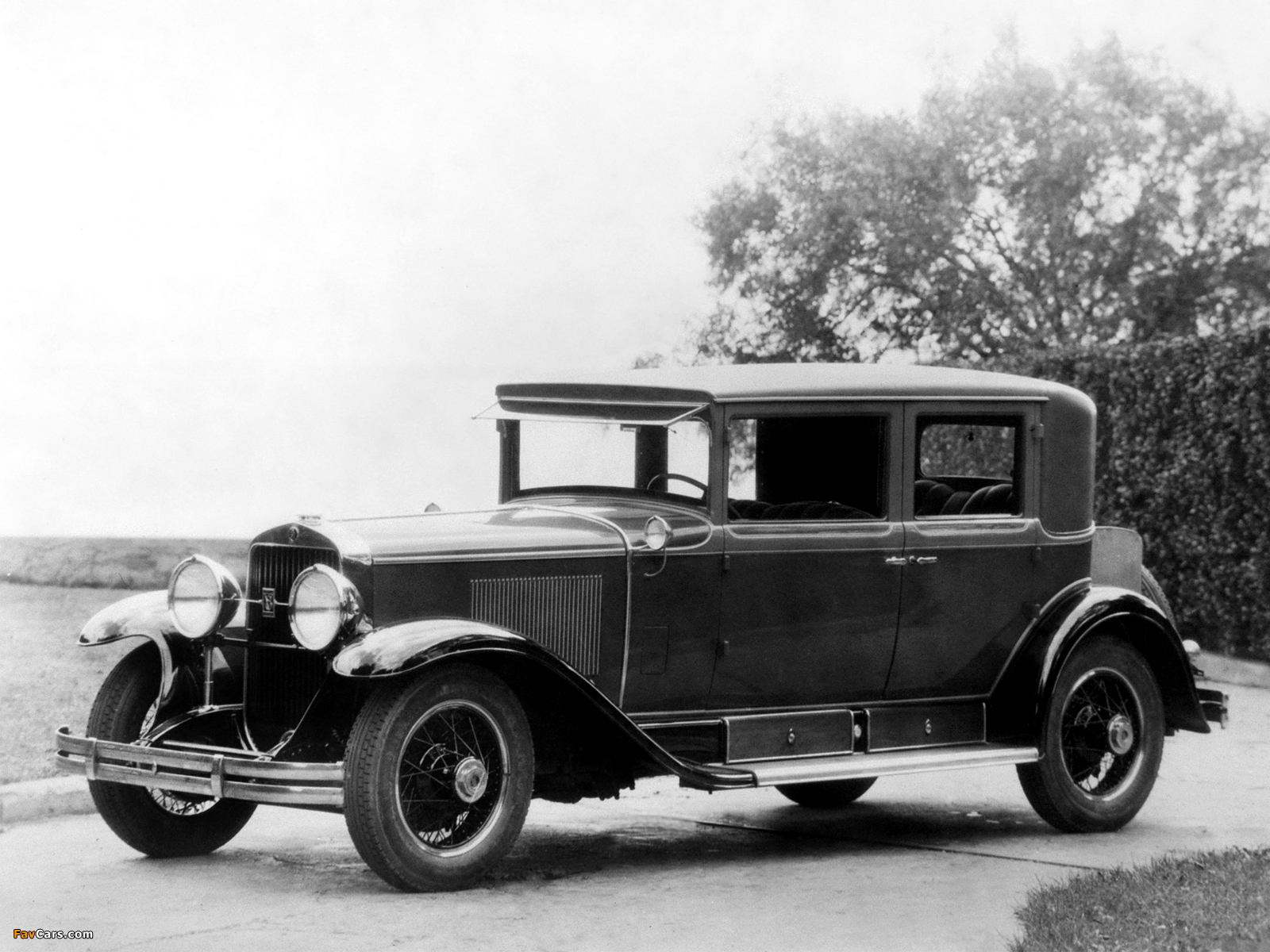 Cadillac V8 341-A Town Sedan Armored 1928 images (1600 x 1200)