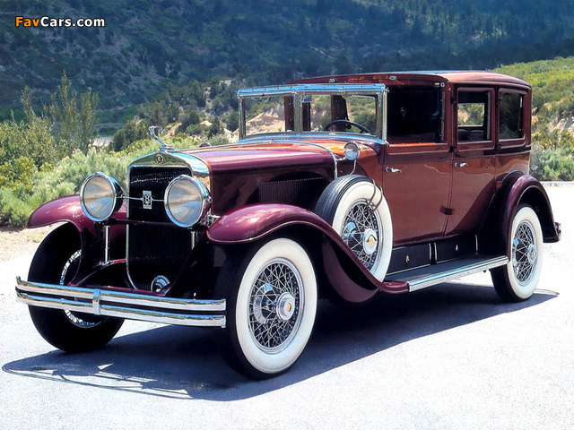 Cadillac V8 341-A Town Car by Fleetwood 1928 pictures (640 x 480)