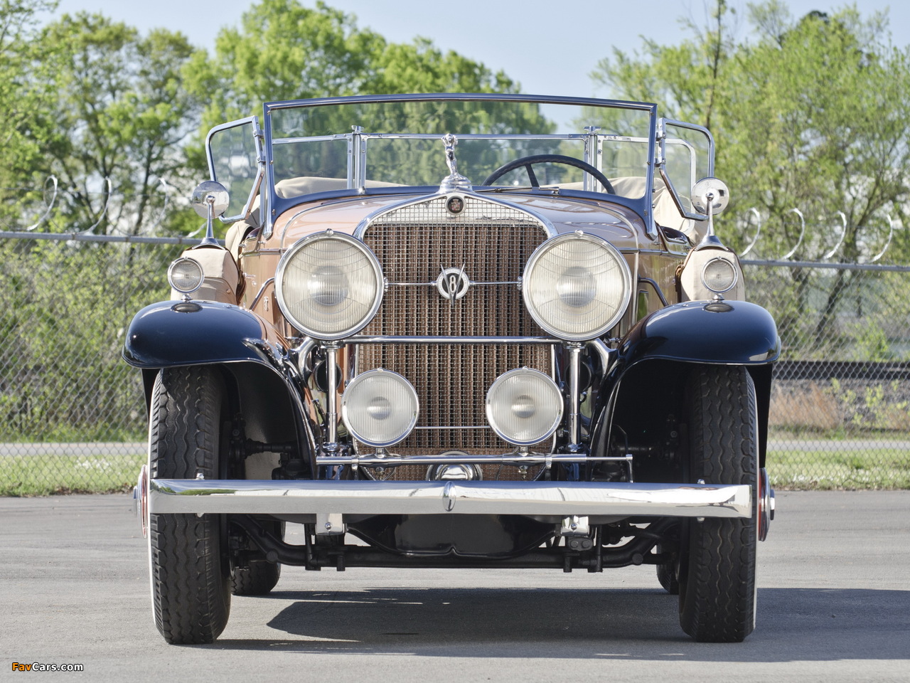 Images of Cadillac V8 355-A Dual Cowl Phaeton 1931 (1280 x 960)