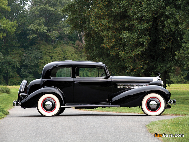 Images of Cadillac V8 355-D Town Coupe by Fisher (10-34722) 1934 (640 x 480)
