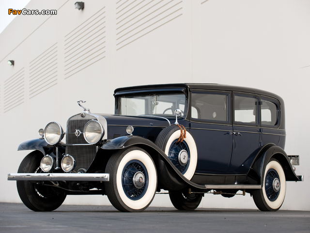 Photos of Cadillac V8 355-A Town Sedan 1931 (640 x 480)