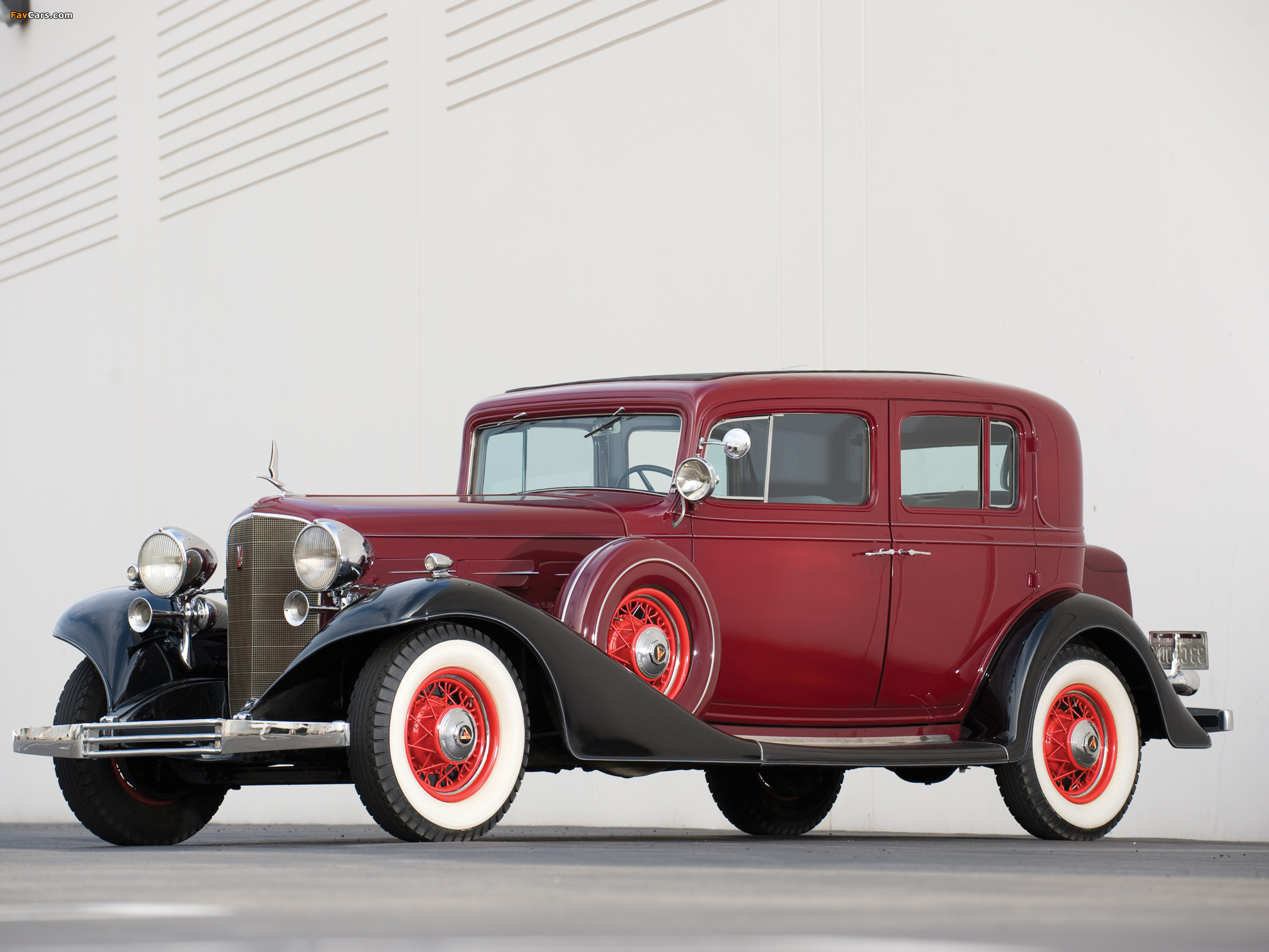 Photos of Cadillac V8 355-C Town Sedan by Fleetwood (5330-S) 1933 (2048 x 1536)
