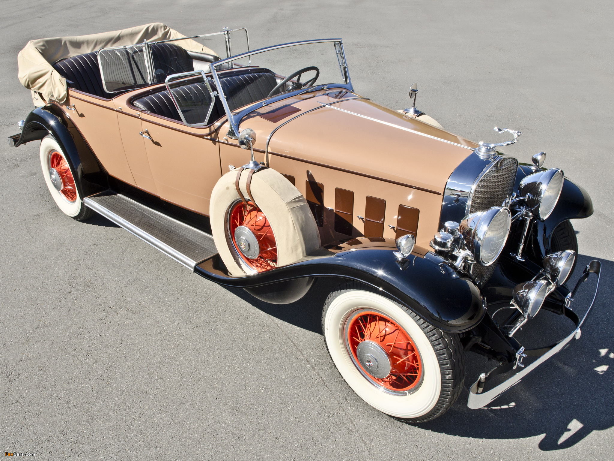 Pictures of Cadillac V8 355-A Dual Cowl Phaeton 1931 (2048 x 1536)