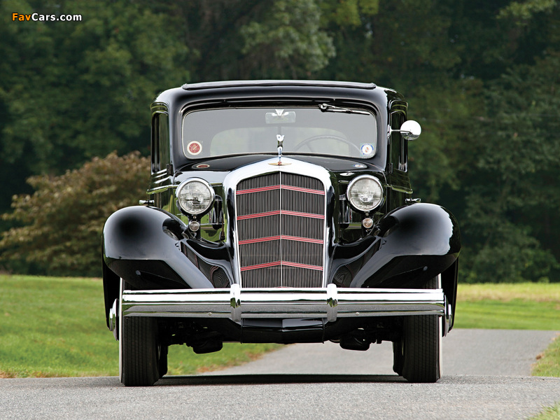 Pictures of Cadillac V8 355-D Town Coupe by Fisher (10-34722) 1934 (800 x 600)