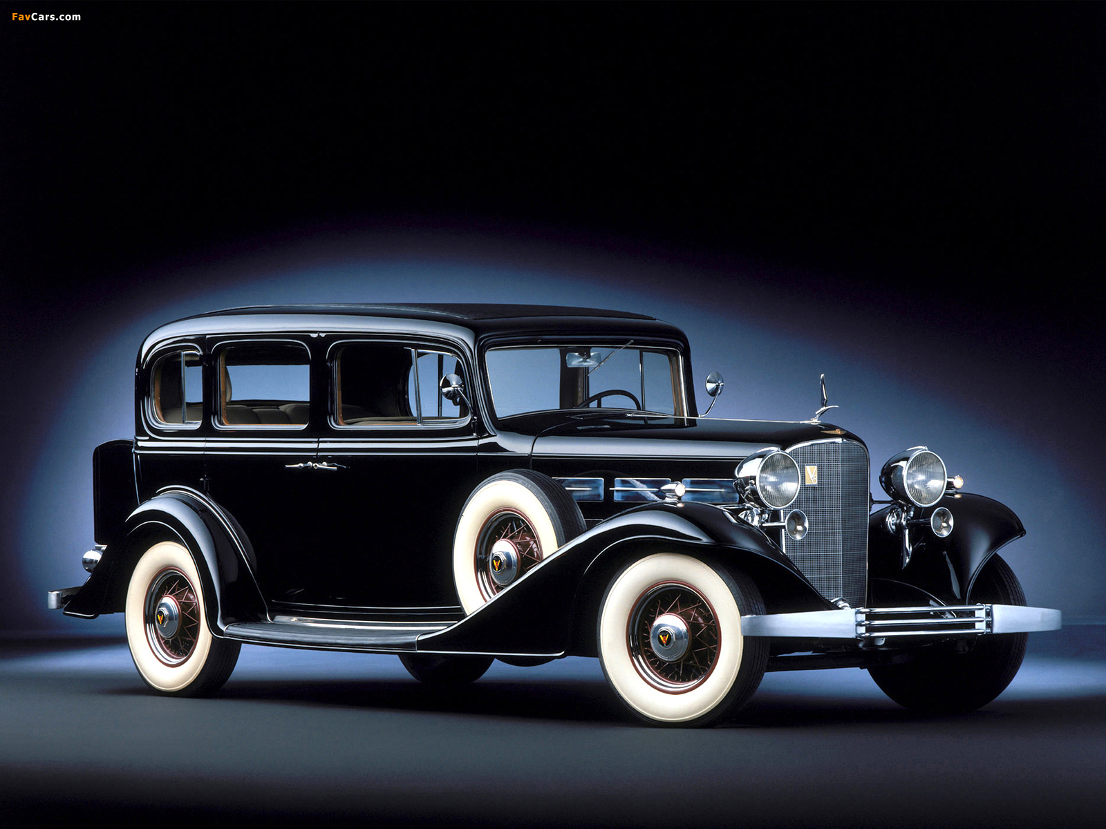 Cadillac V8 355-C Sedan by Fleetwood (5375-S) 1933 wallpapers (1600 x 1200)