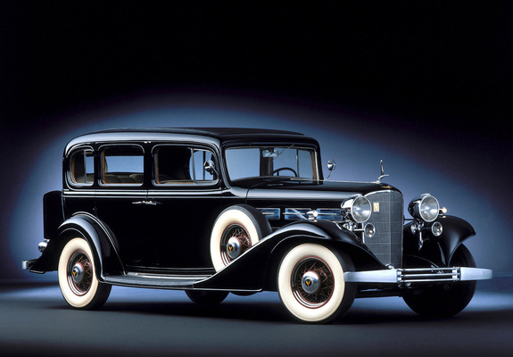 Cadillac V8 355-C Sedan by Fleetwood (5375-S) 1933 wallpapers