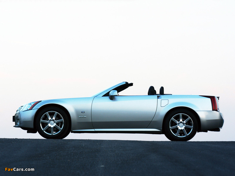 Cadillac XLR 2004–08 images (800 x 600)