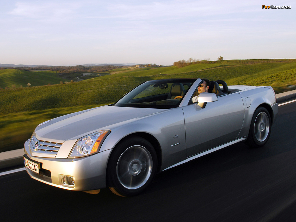 Cadillac XLR 2004–08 wallpapers (1024 x 768)