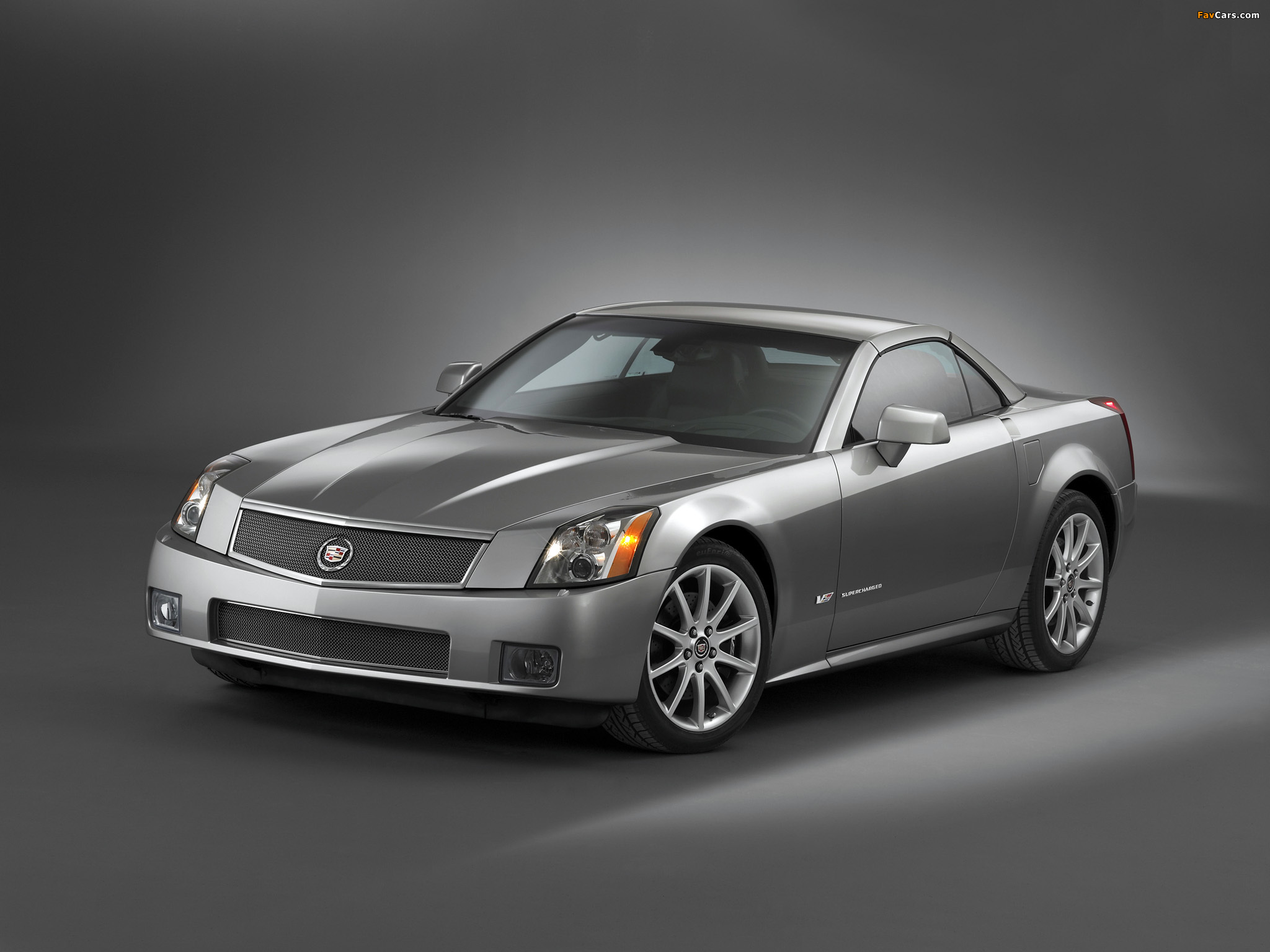 Cadillac XLR-V 2005–08 wallpapers (2048 x 1536)