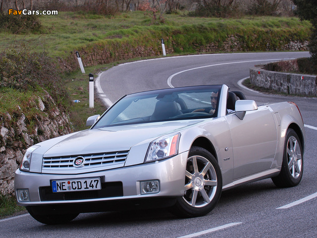 Images of Cadillac XLR 2004–08 (640 x 480)