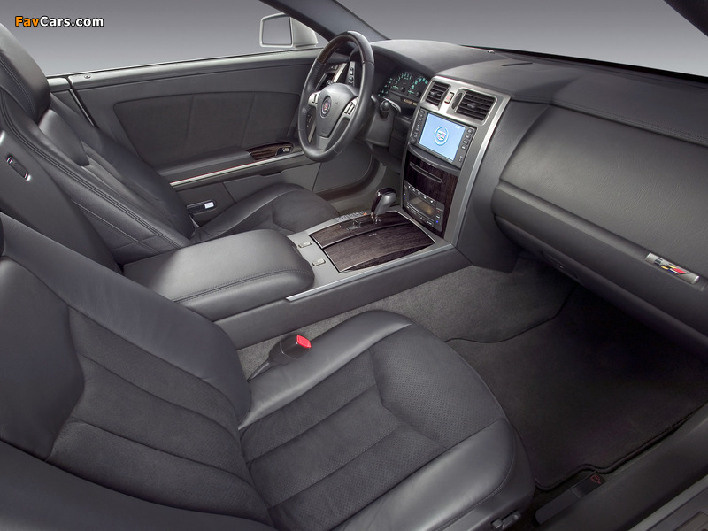 Images of Cadillac XLR-V 2005–08 (800 x 600)