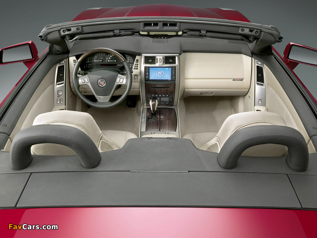 Images of Cadillac XLR-V 2005–08 (640 x 480)