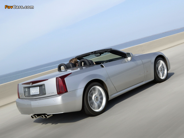 Photos of Cadillac XLR-V 2005–08 (640 x 480)