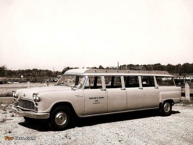 Checker Aerobus 8-door Station Wagon 1962–81 wallpapers (640 x 480)