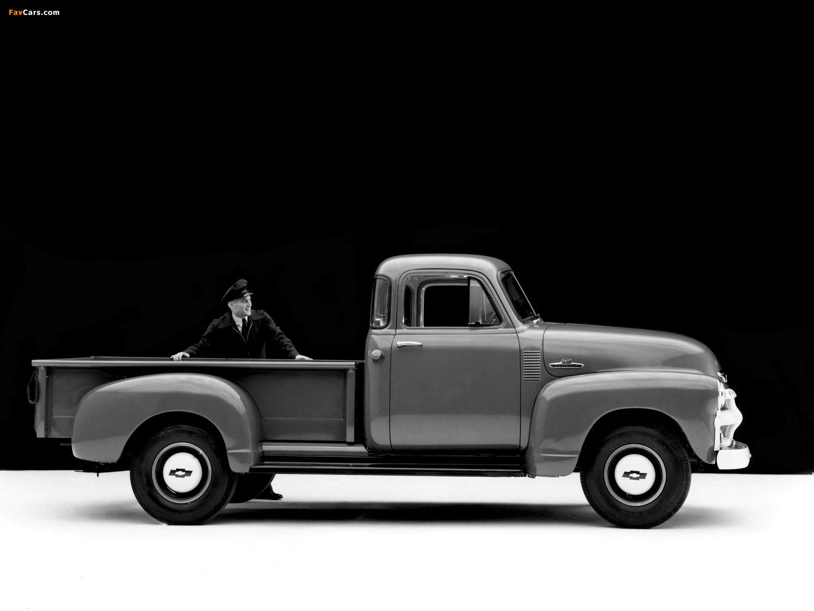 Images of Chevrolet 3600 Pickup Truck (J-3604) 1955 (1600 x 1200)