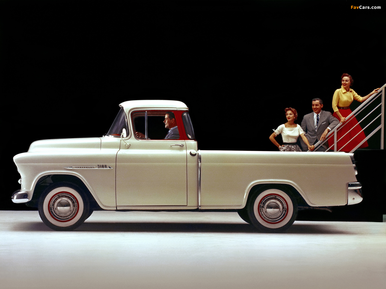 Photos of Chevrolet 3100 Cameo Fleetside Pickup 1955 (1280 x 960)