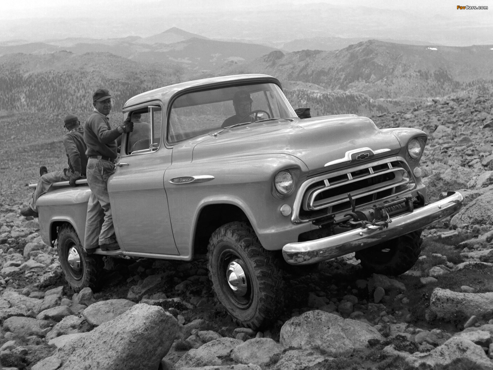 Photos of Chevrolet 3600 Stepside Pickup (3E-3604) 1957 (1600 x 1200)