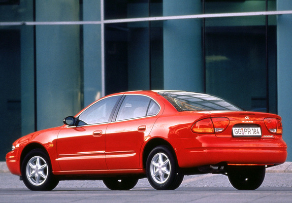 Pictures of Chevrolet Alero 1999–2004