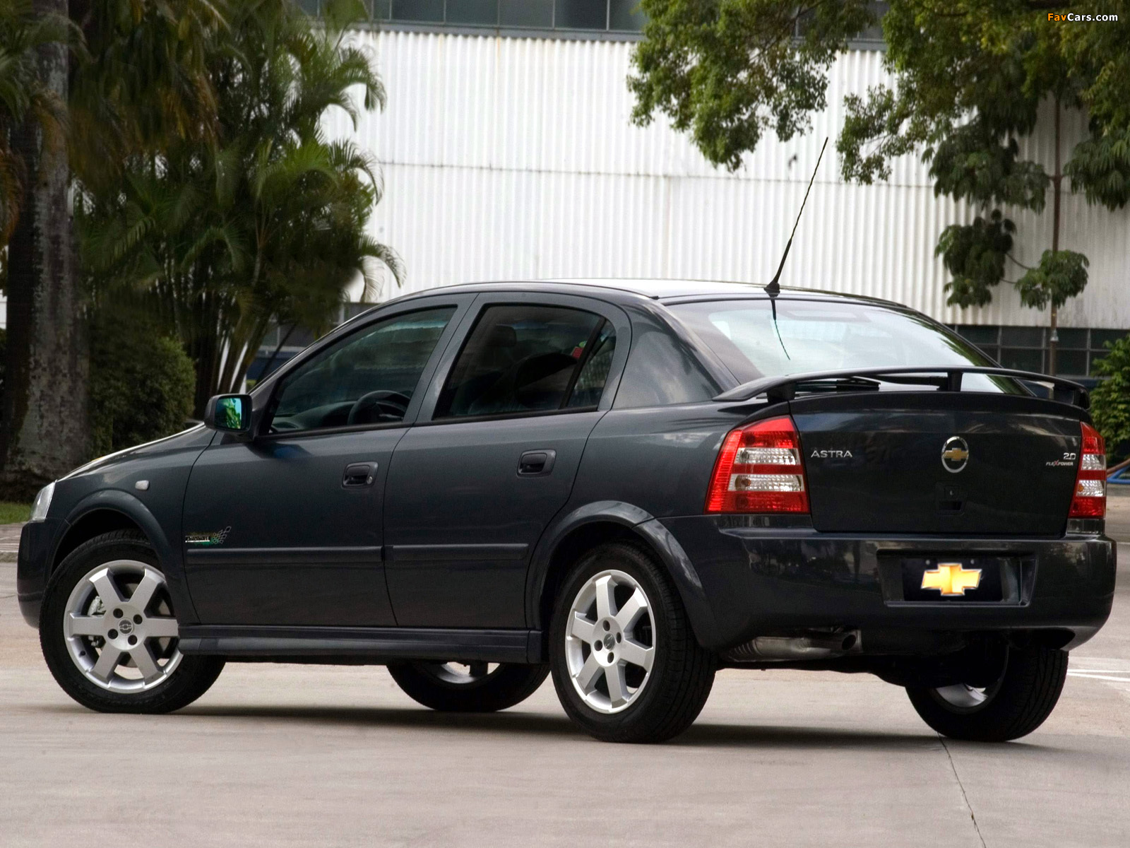 Chevrolet Astra 5-door 2003–11 images (1600 x 1200)