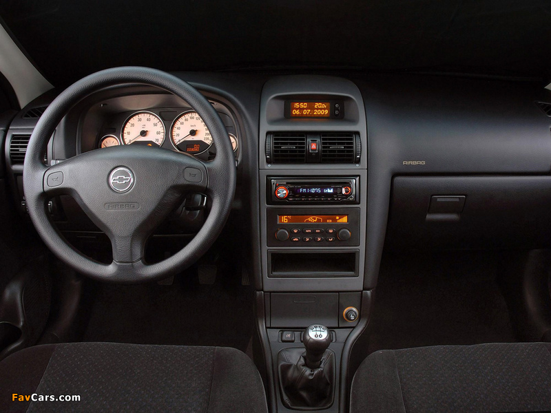 Chevrolet Astra 5-door 2003–11 photos (800 x 600)