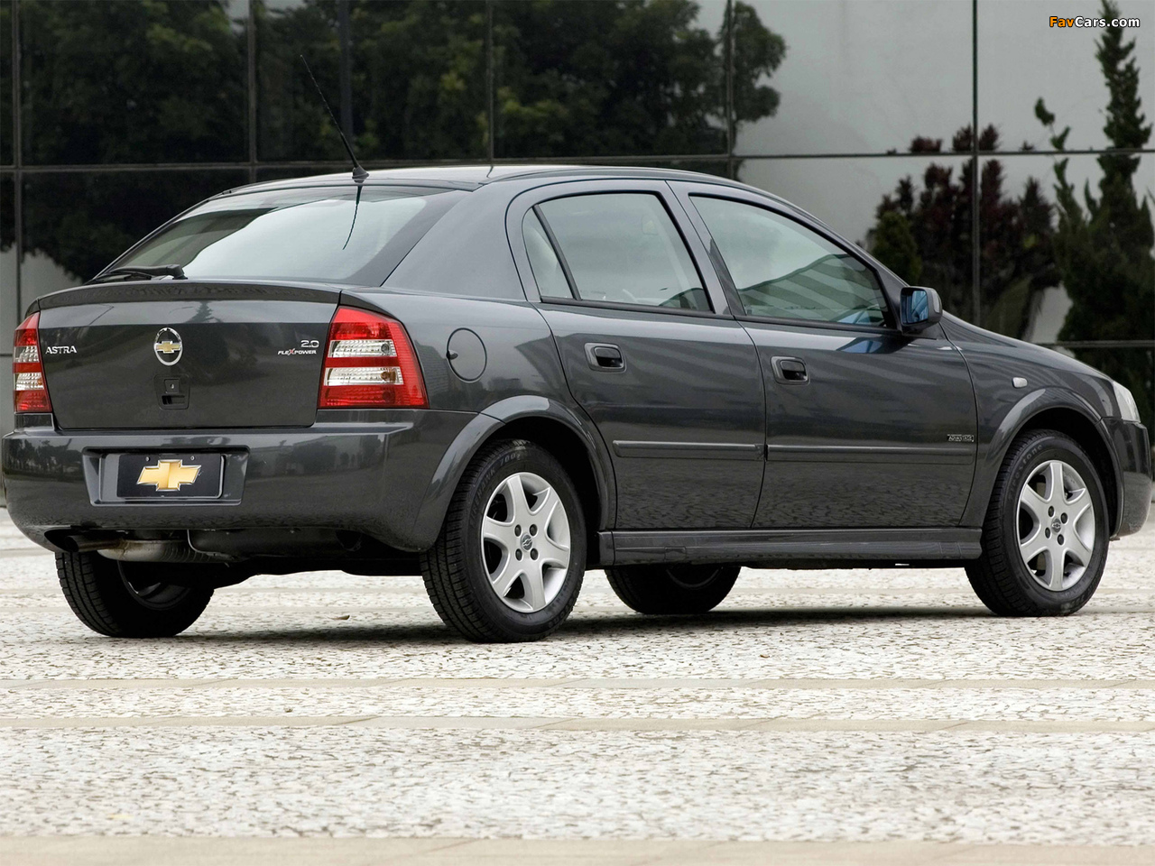 Chevrolet Astra 5-door 2003–11 wallpapers (1280 x 960)