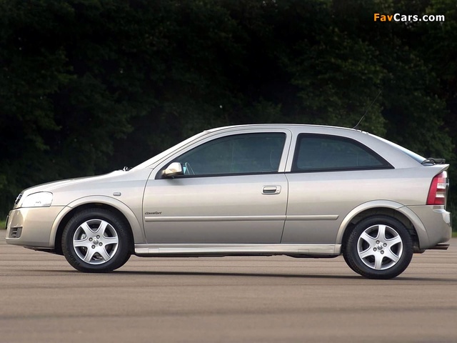 Chevrolet Astra 3-door 2004–07 images (640 x 480)