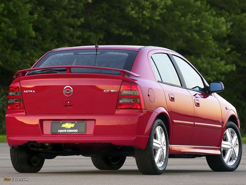 Photos of Chevrolet Astra GSi 16V 5-door 2003–05 (1024 x 768)