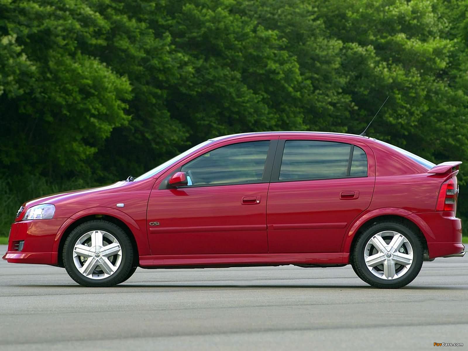 Pictures of Chevrolet Astra GSi 16V 5-door 2003–05 (1600 x 1200)