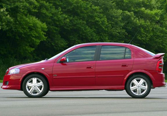 Pictures of Chevrolet Astra GSi 16V 5-door 2003–05