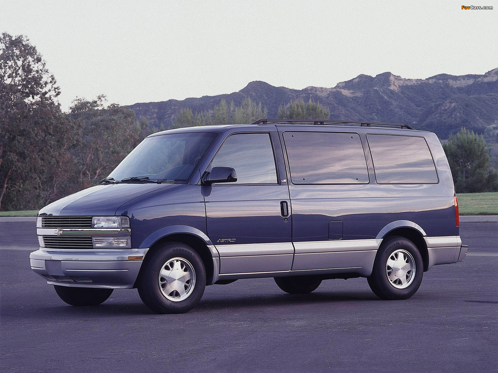 Chevrolet Astro 1995–2005 images (1600 x 1200)