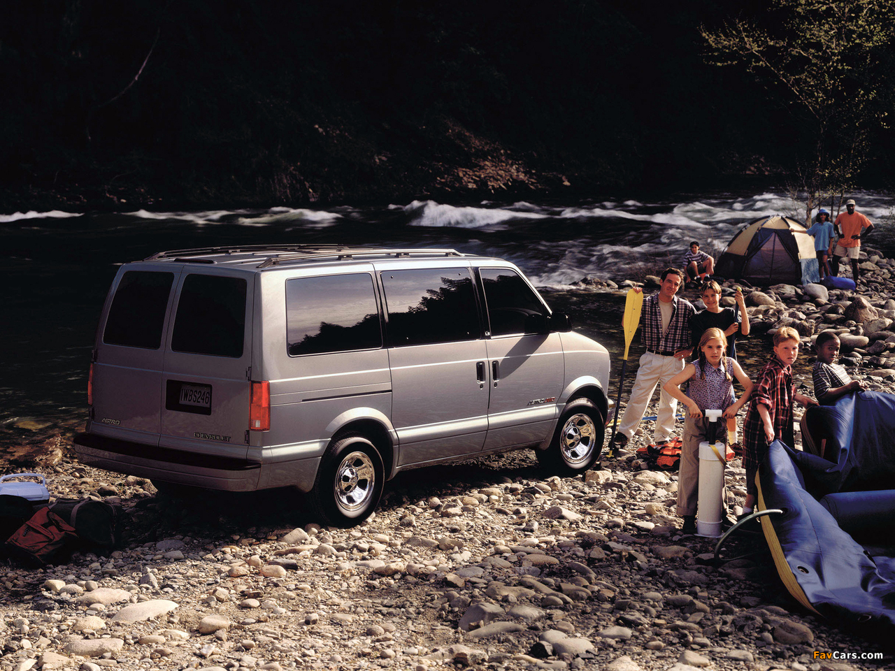 Chevrolet Astro 1995–2005 wallpapers (1280 x 960)