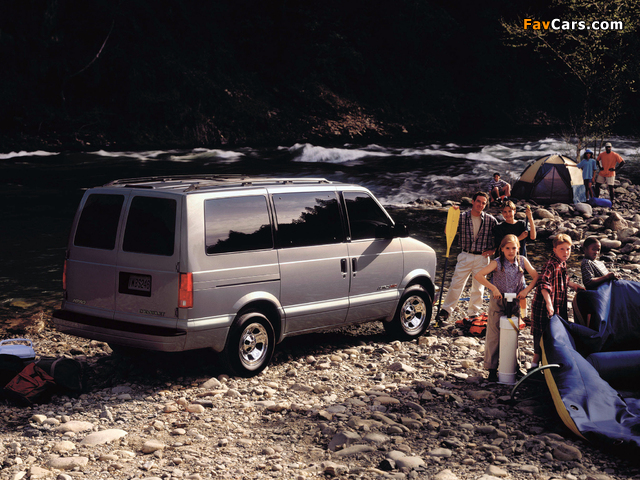 Chevrolet Astro 1995–2005 wallpapers (640 x 480)