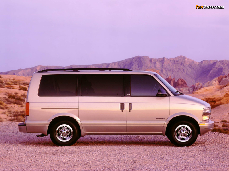 Images of Chevrolet Astro 1995–2005 (800 x 600)