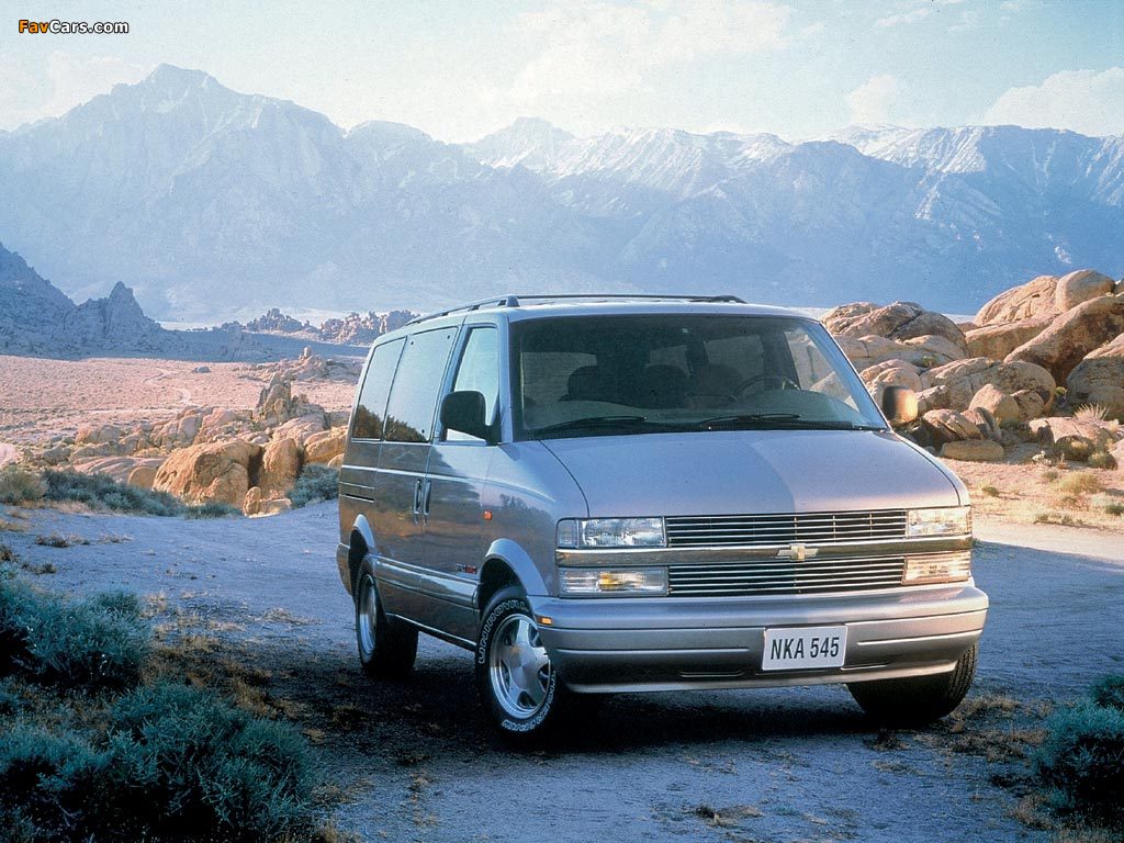Photos of Chevrolet Astro 1995–2005 (1024 x 768)