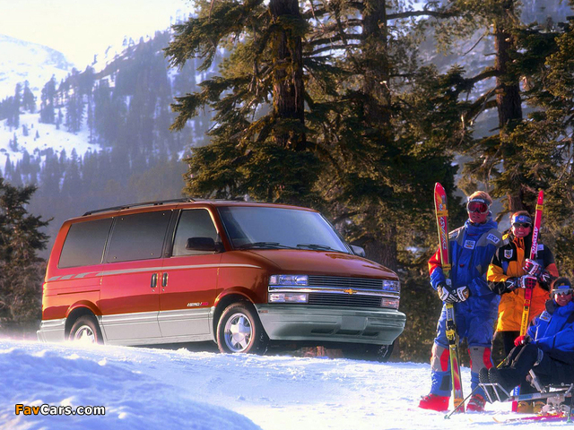 Pictures of Chevrolet Astro 1995–2005 (640 x 480)