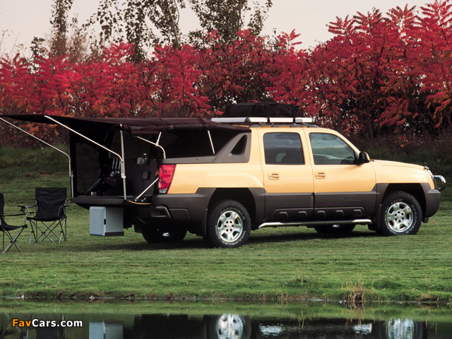 Chevrolet Avalanche Base Camp Concept 2000 images (640 x 480)